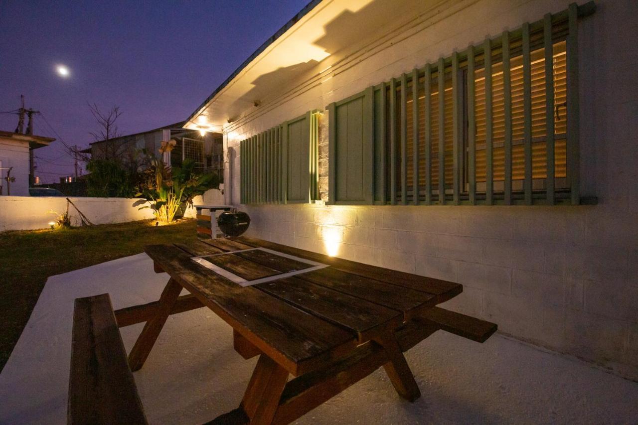 Hotel Whale Okinawa Kadena Exterior foto